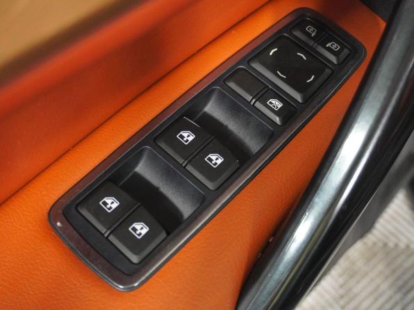 Lada (ВАЗ) Vesta I Рестайлинг (NG) с пробегом 2024 года, цена 1 384 000 рублей, 81741 км, универсал, Автокод Объявления