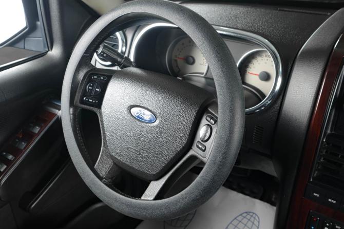 Ford Explorer IV с пробегом 2007 года, цена 1 329 000 рублей, 213000 км, внедорожник, Автокод Объявления