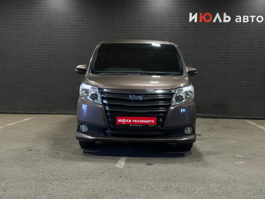 Toyota Noah III (R80) Челябинск  - изображение 2