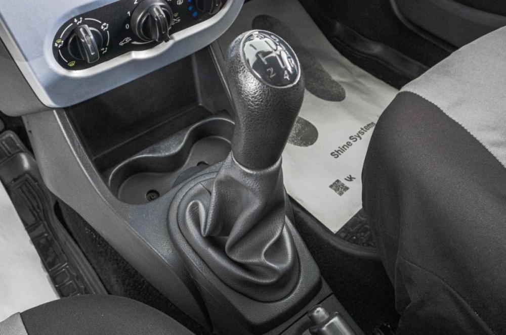 Renault Logan I Рестайлинг Барнаул  - изображение 15