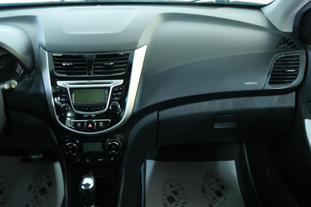 Hyundai Solaris I Омск  - изображение 17
