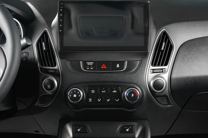 Hyundai ix35 I Рестайлинг с пробегом 2015 года, цена 1 259 000 рублей, 195500 км, внедорожник, Автокод Объявления