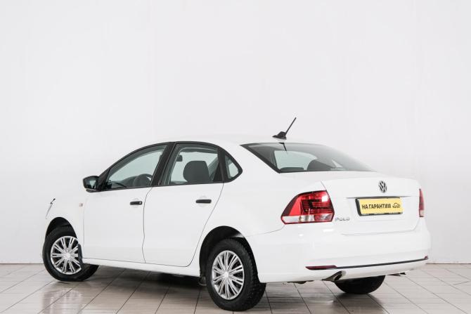 Volkswagen Polo V Рестайлинг с пробегом 2018 года, цена 769 000 рублей, 301868 км, седан, Автокод Объявления