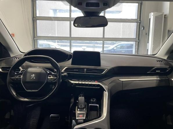 Peugeot 5008 II с пробегом 2018 года, цена 1 988 000 рублей, 186969 км, внедорожник, Автокод Объявления