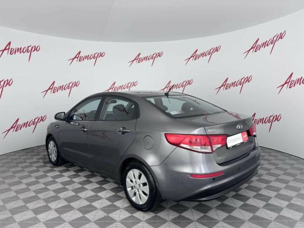 Kia Rio III Рестайлинг с пробегом 2016 года, цена 899 000 рублей, 87314 км, седан, Автокод Объявления