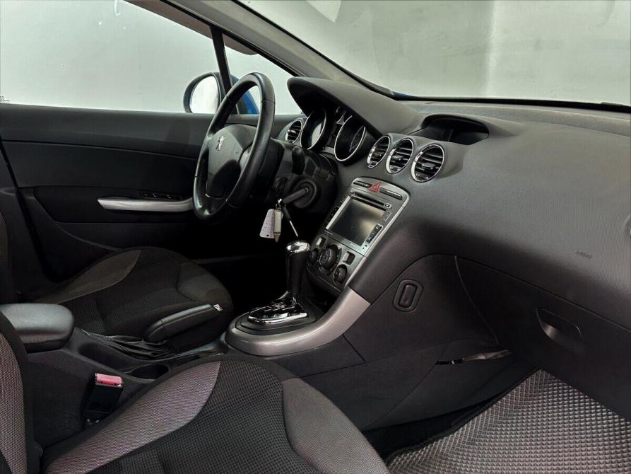 Peugeot 308 I Москва  - изображение 11