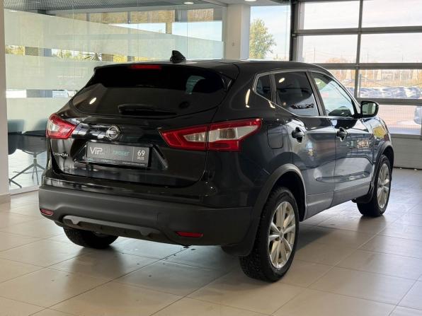 Nissan Qashqai II с пробегом 2017 года, цена 1 697 000 рублей, 154532 км, внедорожник, Автокод Объявления