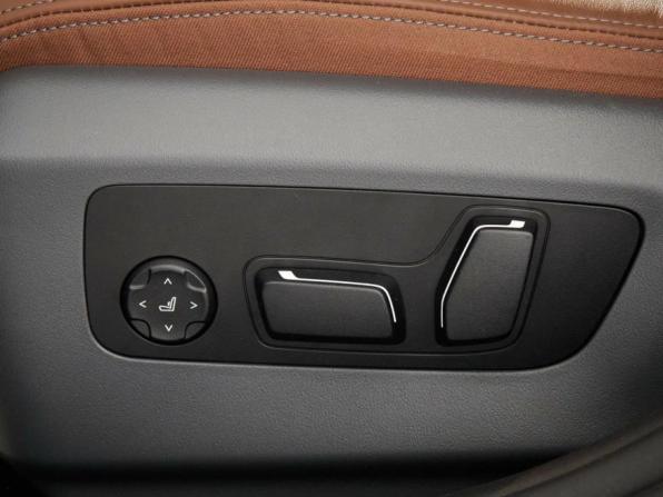 BMW 5 серии VIII (G60/G61/G68) с пробегом 2025 года, цена 7 870 500 рублей, 11500 км, седан, Автокод Объявления