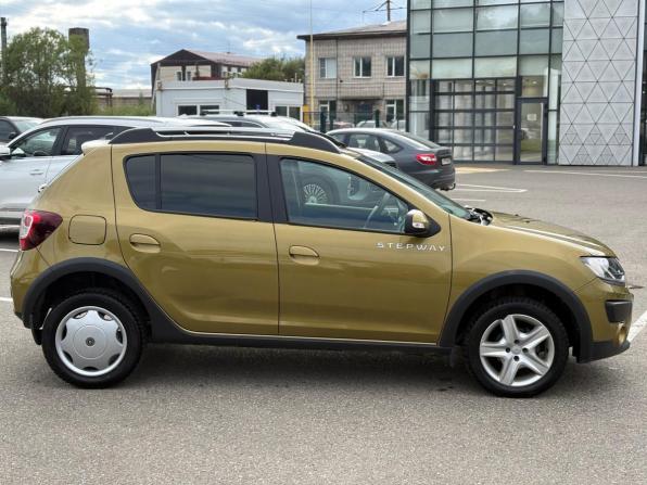 Renault Sandero II с пробегом 2017 года, цена 925 000 рублей, 84227 км, хэтчбек, Автокод Объявления