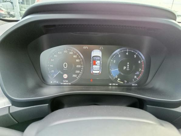 Volvo XC40 I с пробегом 2021 года, цена 2 599 995 рублей, 74745 км, внедорожник, Автокод Объявления