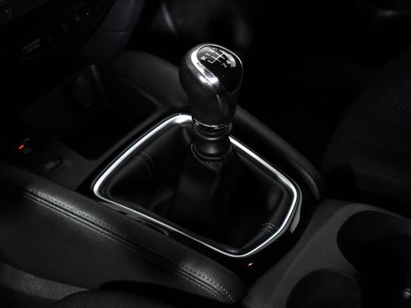 Nissan Qashqai II с пробегом 2018 года, цена 1 345 000 рублей, 90258 км, внедорожник, Автокод Объявления