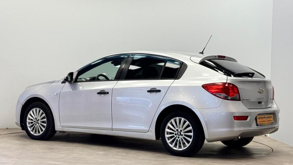 Chevrolet Cruze I Киров  - изображение 3