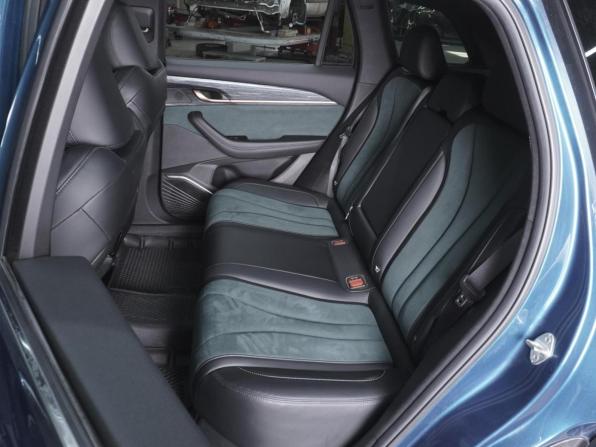 Geely Monjaro I с пробегом 2023 года, цена 2 920 000 рублей, 50266 км, внедорожник, Автокод Объявления