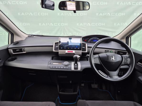 Honda Freed I Рестайлинг с пробегом 2011 года, цена 1 050 000 рублей, 154205 км, компактвэн, Автокод Объявления
