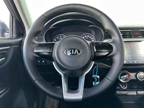 Kia Rio IV с пробегом 2018 года, цена 1 050 000 рублей, 159812 км, седан, Автокод Объявления