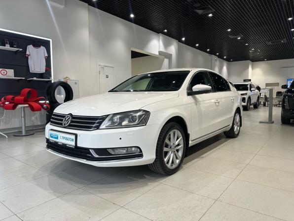 Volkswagen Passat B7 с пробегом 2012 года, цена 810 000 рублей, 288260 км, седан, Автокод Объявления