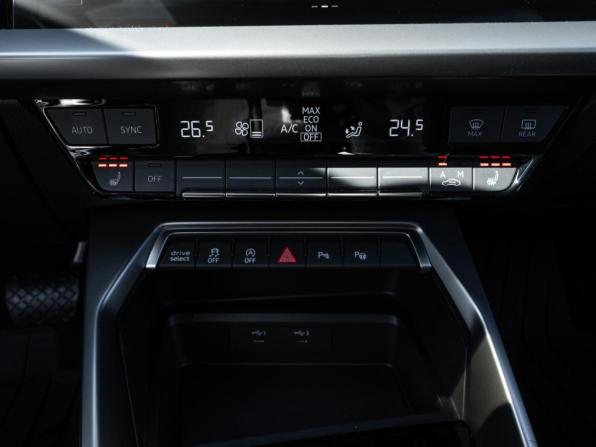Audi A3 IV (8Y) с пробегом 2022 года, цена 3 097 500 рублей, 34623 км, седан, Автокод Объявления