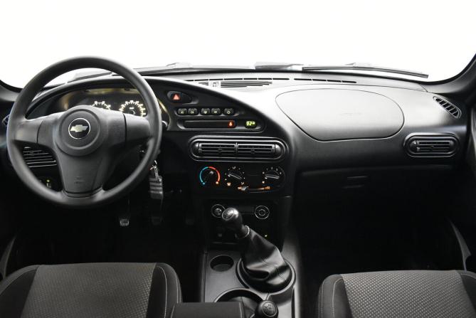 Chevrolet Niva I Рестайлинг с пробегом 2017 года, цена 810 000 рублей, 60305 км, внедорожник, Автокод Объявления