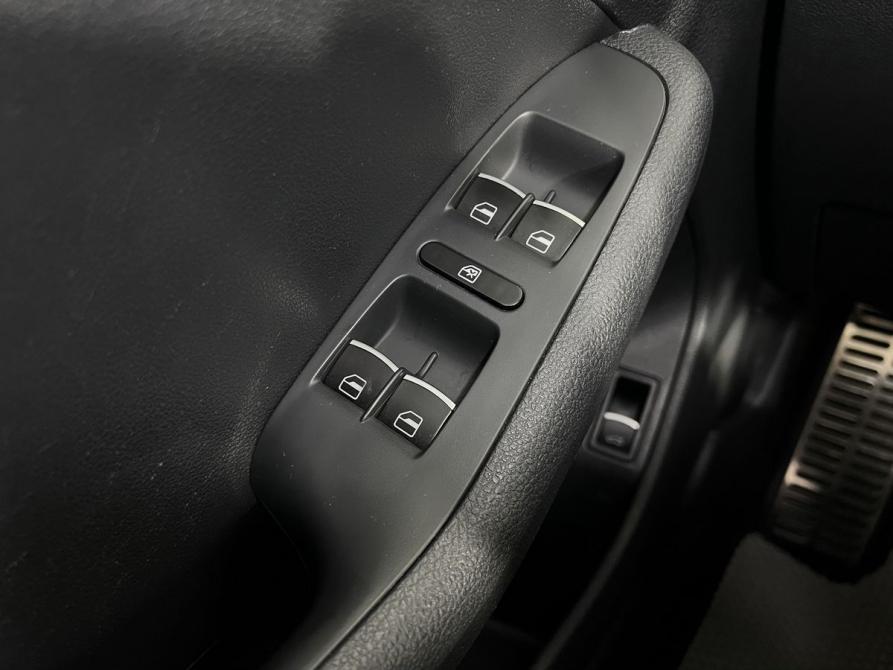 Volkswagen Jetta VI Рестайлинг Калининград  - изображение 16