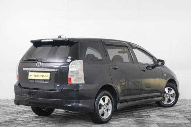 Toyota Wish I с пробегом 2005 года, цена 769 000 рублей, 235000 км, компактвэн, Автокод Объявления