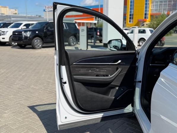 Geely Monjaro I с пробегом 2025 года, цена 3 950 000 рублей, 7414 км, внедорожник, Автокод Объявления