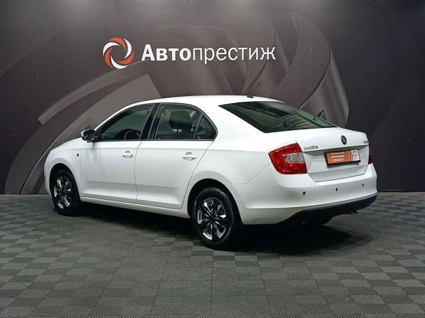 Skoda Rapid I с пробегом 2016 года, цена 850 000 рублей, 208523 км, лифтбек, Автокод Объявления