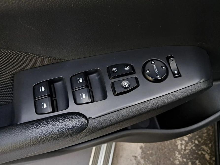 Hyundai Solaris II Санкт-Петербург  - изображение 14