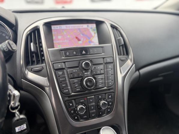 Opel Astra J Рестайлинг с пробегом 2012 года, цена 649 900 рублей, 172600 км, универсал, Автокод Объявления