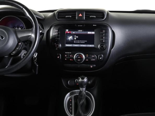 Kia Soul II Рестайлинг с пробегом 2017 года, цена 1 789 000 рублей, 67000 км, хэтчбек, Автокод Объявления