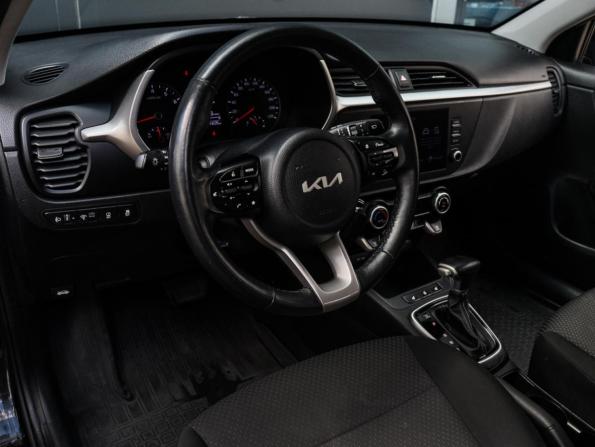 Kia Rio IV Рестайлинг с пробегом 2021 года, цена 1 330 000 рублей, 210564 км, хэтчбек, Автокод Объявления
