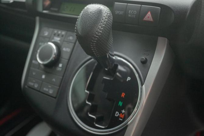 Toyota Wish II с пробегом 2009 года, цена 1 198 000 рублей, 217900 км, минивэн, Автокод Объявления