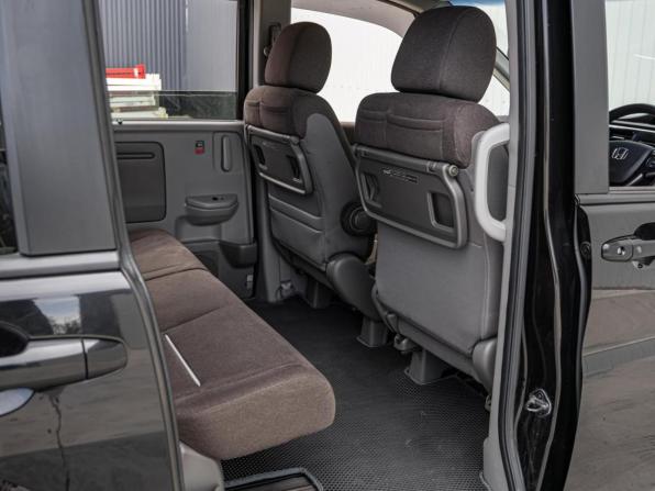 Honda Stepwgn V с пробегом 2015 года, цена 1 530 000 рублей, 190220 км, минивэн, Автокод Объявления