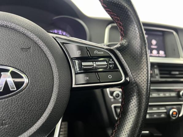 Kia Optima IV Рестайлинг с пробегом 2018 года, цена 1 879 000 рублей, 155069 км, седан, Автокод Объявления