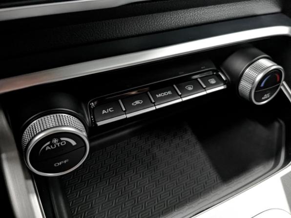 Geely Coolray I с пробегом 2021 года, цена 1 800 000 рублей, 38247 км, внедорожник, Автокод Объявления