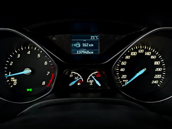 Ford Focus III с пробегом 2015 года, цена 875 000 рублей, 137938 км, универсал, Автокод Объявления