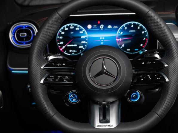 Новый Mercedes-Benz GLC AMG II (X254) 2026 года, цена 11 750 000 рублей, внедорожник, Автокод Объявления