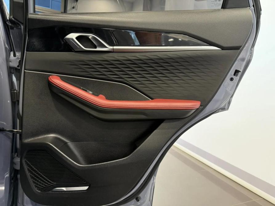 Geely Coolray I Рестайлинг Подольск  - изображение 15