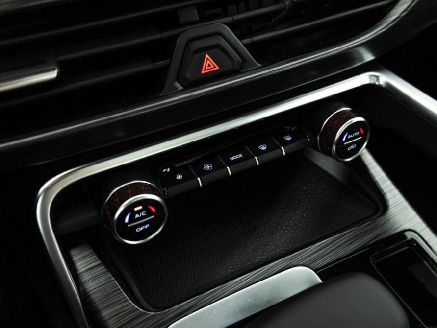 Geely Tugella I Рестайлинг Санкт-Петербург  - изображение 17