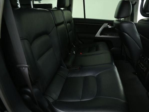 Toyota Land Cruiser 200 Series Рестайлинг 1 с пробегом 2013 года, цена 3 800 000 рублей, 162500 км, внедорожник, Автокод Объявления