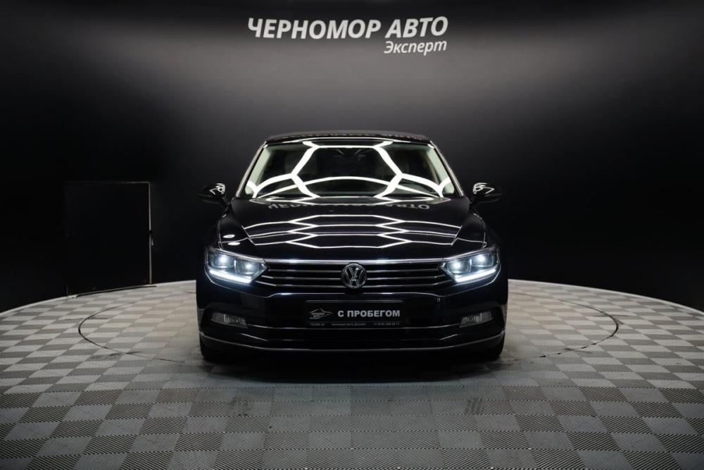 Volkswagen Passat B8 Крым  - изображение 8