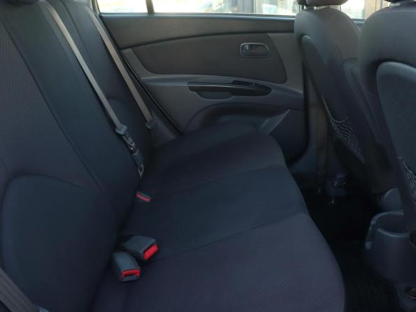 Kia Rio II Рестайлинг с пробегом 2010 года, цена 376 000 рублей, 316443 км, седан, Автокод Объявления