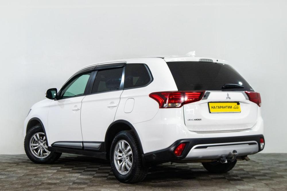 Mitsubishi Outlander III Рестайлинг 3 Сургут  - изображение 7