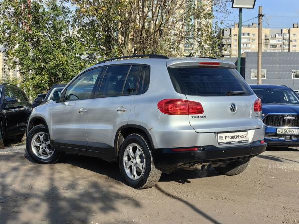 Volkswagen Tiguan I Рестайлинг с пробегом 2012 года, цена 729 000 рублей, 240000 км, внедорожник, Автокод Объявления