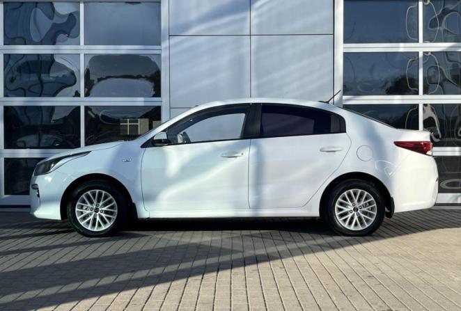 Kia Rio IV с пробегом 2018 года, цена 1 380 000 рублей, 68159 км, седан, Автокод Объявления