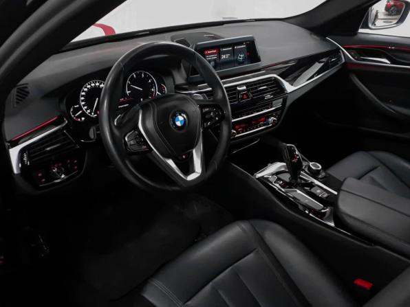 BMW 5 серии VII (G30/G31/G38) с пробегом 2019 года, цена 4 018 410 рублей, 69269 км, седан, Автокод Объявления