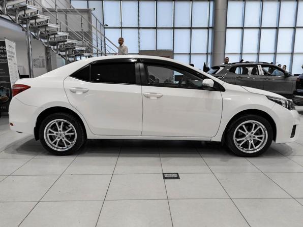 Toyota Corolla XI (E160 E170 E180) с пробегом 2013 года, цена 1 300 000 рублей, 127527 км, седан, Автокод Объявления