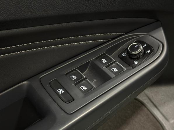 Volkswagen Golf VII Рестайлинг с пробегом 2021 года, цена 2 799 000 рублей, 47372 км, хэтчбек, Автокод Объявления
