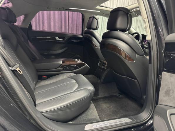 Audi A8 III (D4) Рестайлинг с пробегом 2015 года, цена 2 480 000 рублей, 176033 км, седан, Автокод Объявления