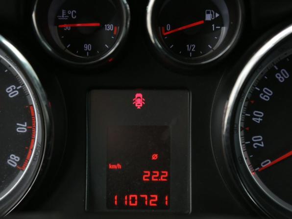 Opel Mokka I с пробегом 2014 года, цена 846 000 рублей, 110700 км, внедорожник, Автокод Объявления