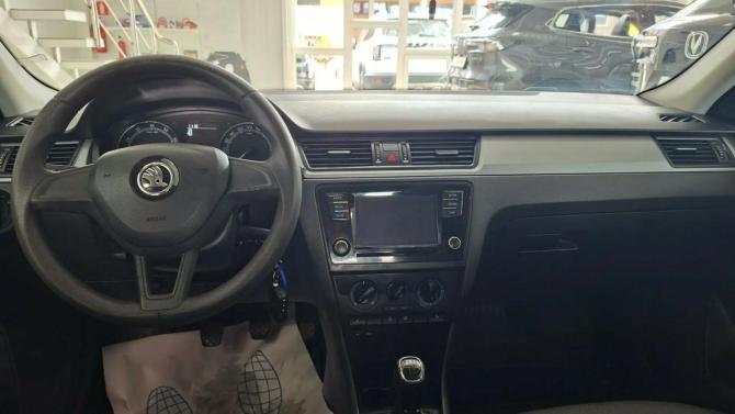 Skoda Rapid I с пробегом 2017 года, цена 1 228 000 рублей, 87000 км, лифтбек, Автокод Объявления